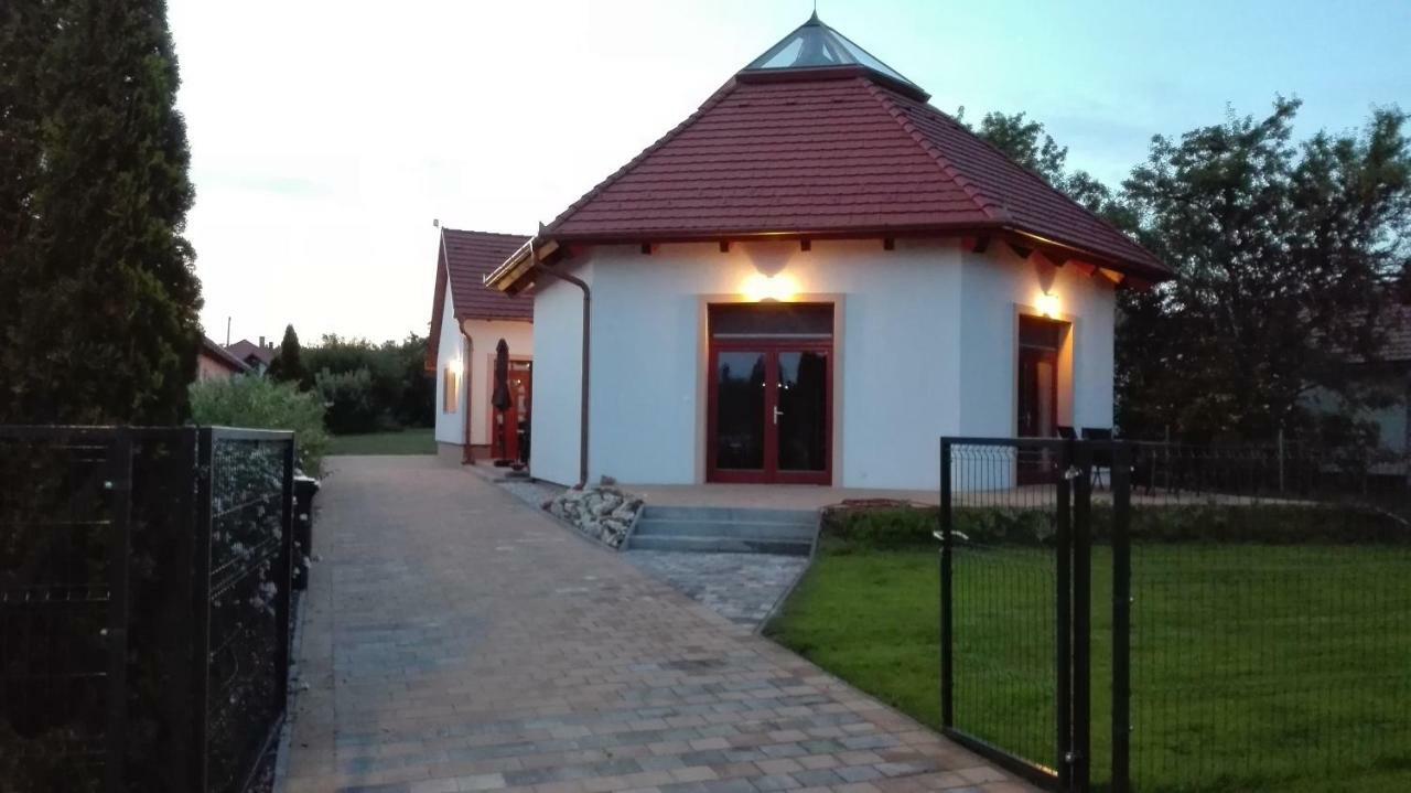Ferienwohnung Egrelato Vendeghaz Balatonakali Exterior foto